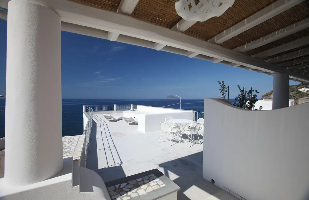 Hotel Cutimare - Aeolian Charme-1